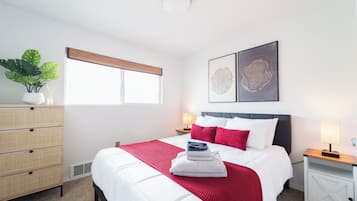 3 slaapkamers, een kluis op de kamer, een strijkplank/strijkijzer