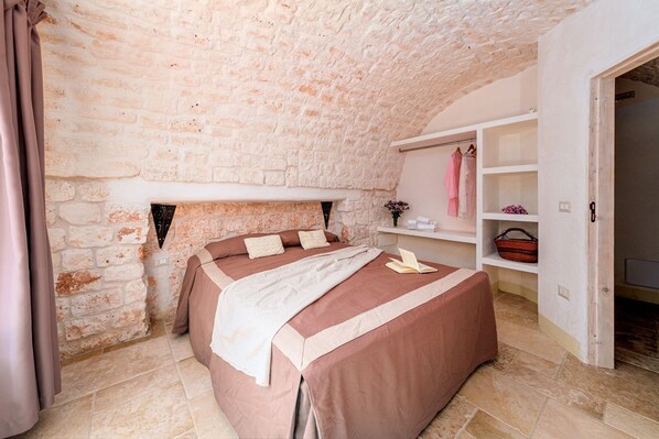 4 Schlafzimmer, Bügeleisen/Bügelbrett, Reisekinderbett, kostenloses WLAN
