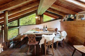 Dining - Characteristic rustic-style rascard in an panoramic hamlet with Matterhorn view (Valtournenche)