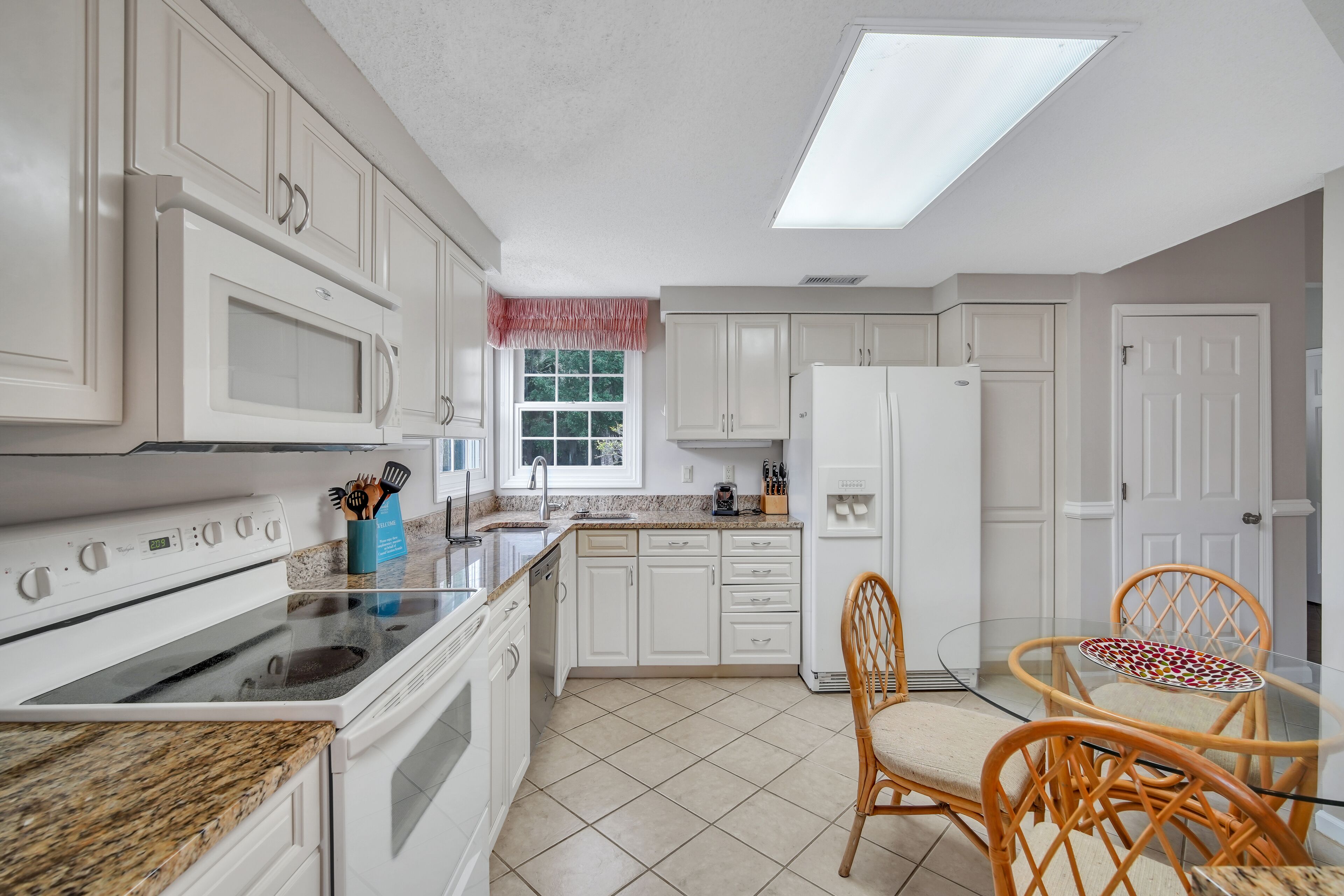 265 Evian 2 Bedroom Villa with Shipyard Golf Course & Lagoon View Near beach tennis & pool Sleeps 4