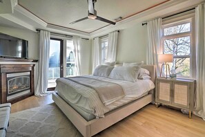 5 多间卧室、办公桌、熨斗/熨衣板、旅行婴儿床