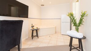 Unclassified image, 3 of 39, button - Mildura City Gate Motel (Mildura)