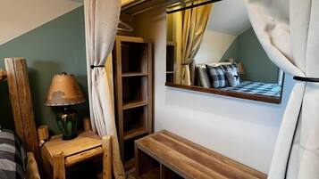 2 bedrooms, iron/ironing board, travel crib, free WiFi