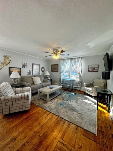 SSVR2-Spacious, Downtown Munising Apartment
