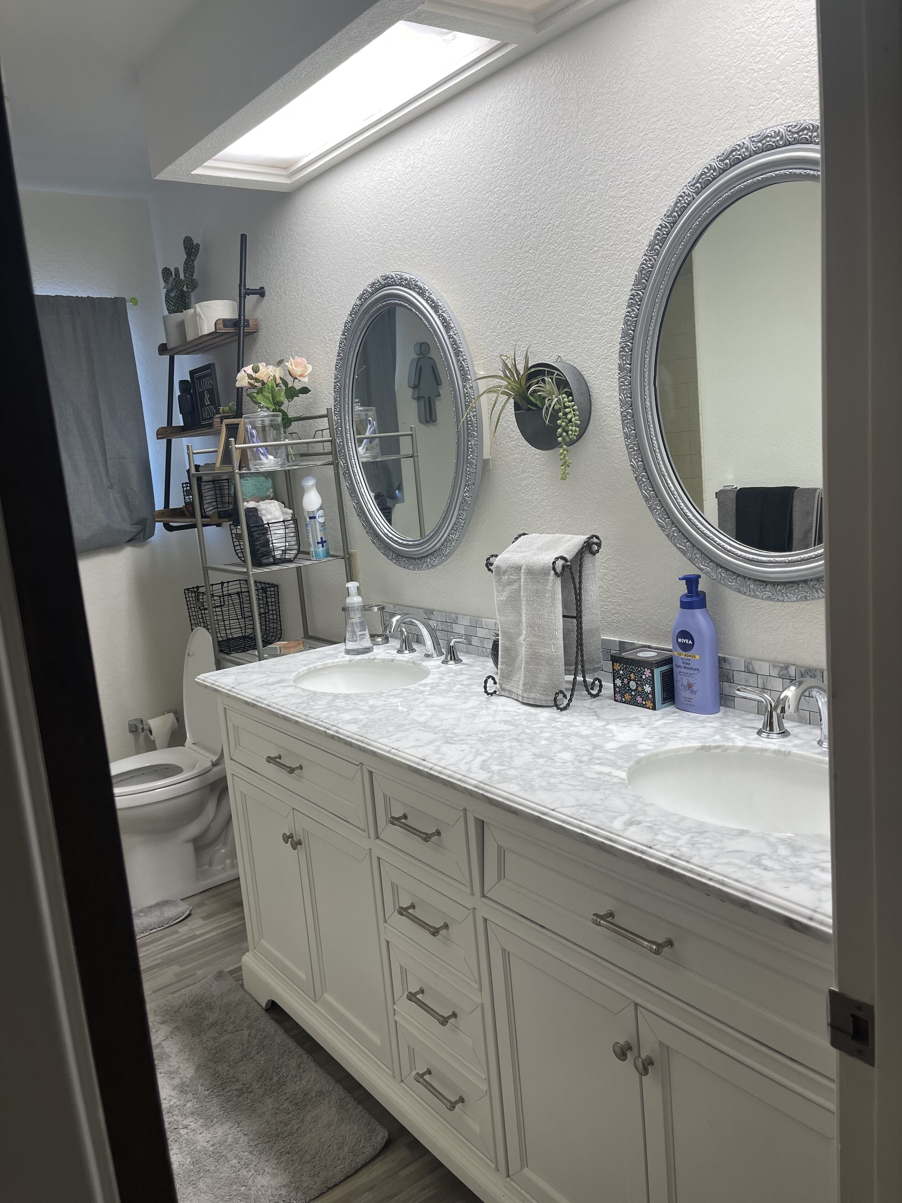 Cheerful 4 bedroom two story house