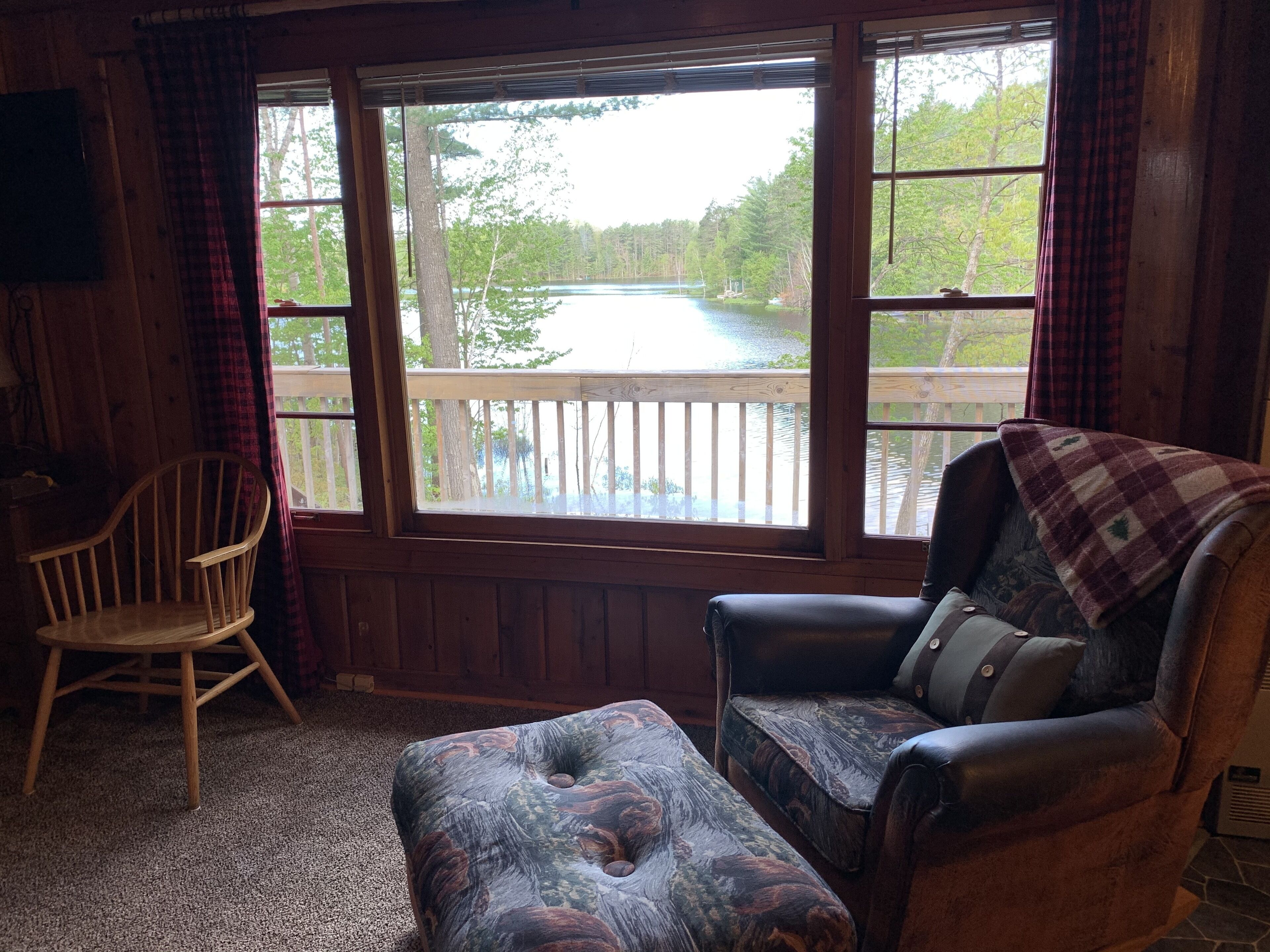 Smart-TV, Kamin, DVD-Player