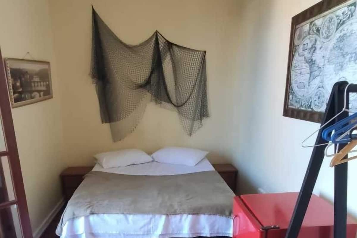 Basic Double Room, 1 Bedroom, Smoking, Sea View | Hypo-allergenic bedding, free WiFi