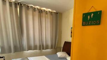Habitación básica doble | Ropa de cama hipoalergénica y wifi gratis