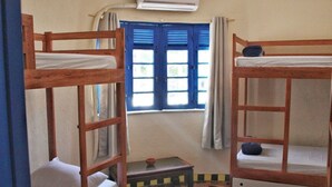 Shared Dormitory, Women only - Hostel Maresias do Leme (Rio de Janeiro)