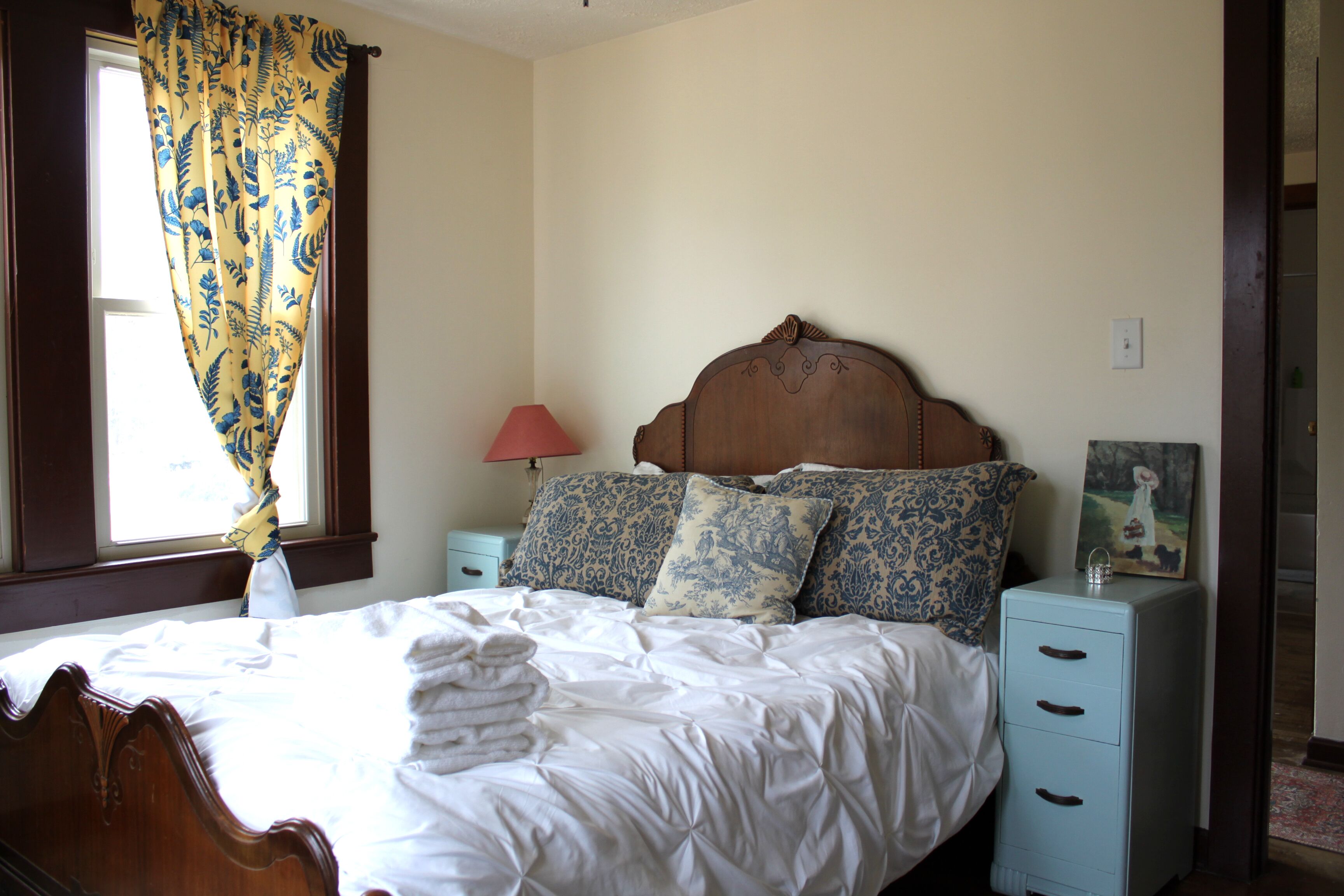 Merrythought Cottage-a book lover's delight.