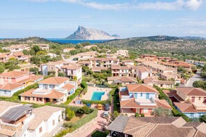 Exterior - All have their own entrance and are located in four-family villas.Elegantly furnished, they have a small garden with furnished covered veranda or furnished covered terrace.Composed of living room with kitchenette and double sofa bed, bedroom with double  (San Teodoro)