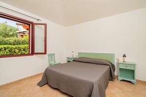 2 habitaciones y cuna de viaje 