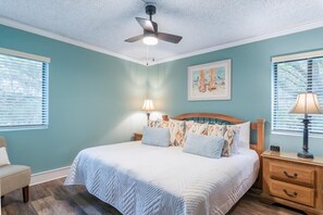 2 slaapkamers, een strijkplank/strijkijzer, gratis wifi, beddengoed