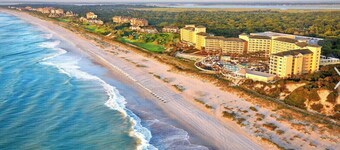 AMELIA ISLAND PLANTATION VILLA 2/2 IN A GATED COMMUNITY JUST OFF BEACH LOCATION