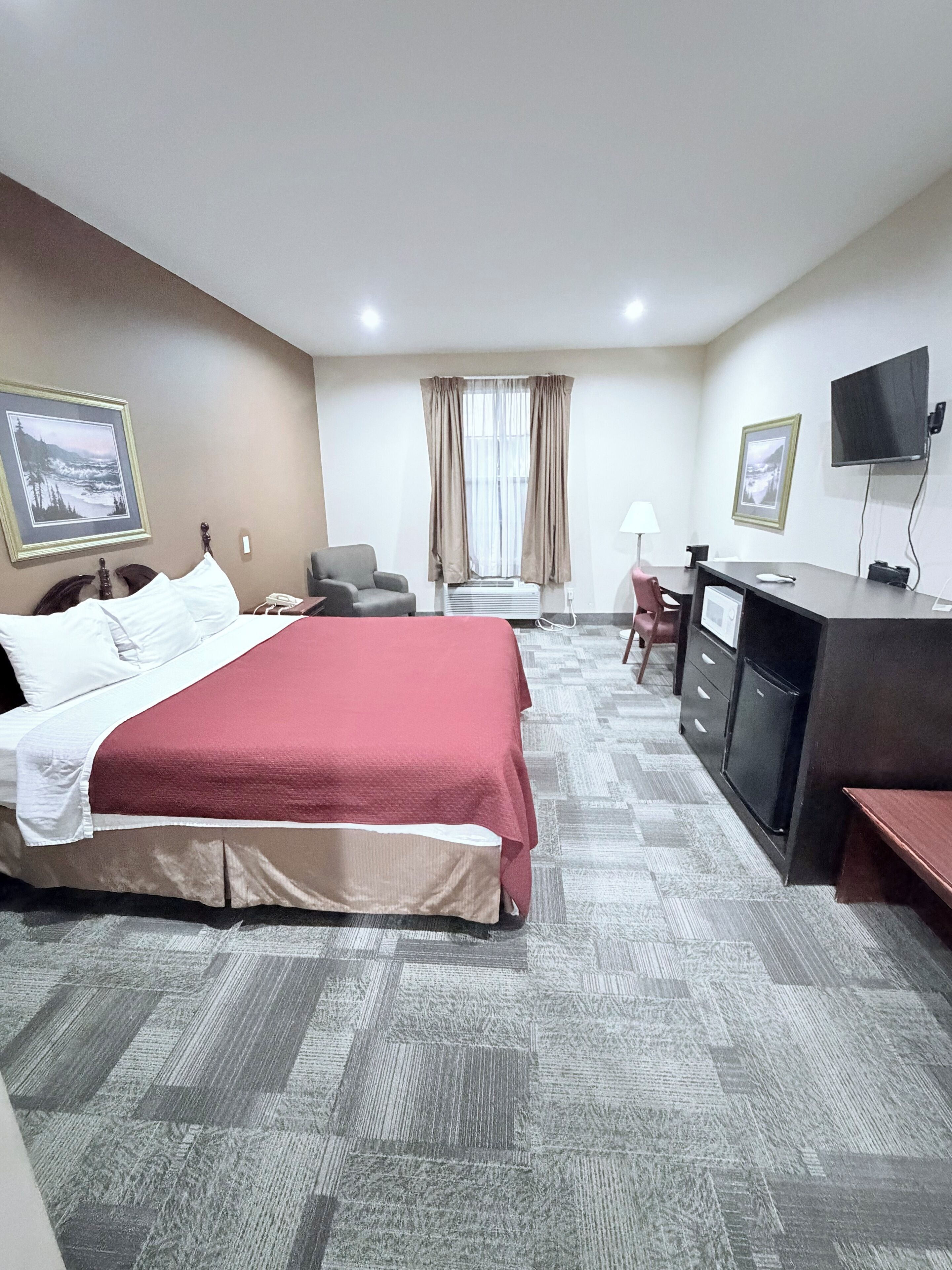 Free WiFi, bed sheets