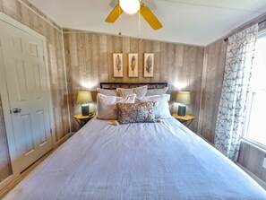 4 chambres, lit parapluie, Wi-Fi, draps fournis