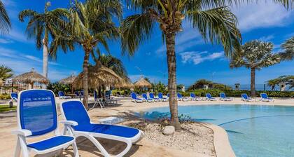 2BR 3BA Condo on Eagle Beach w/ Amazing Amenities