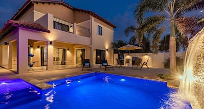 BRAND NEW - 4BR Villa w/ Private Pool @ Gold Coast
