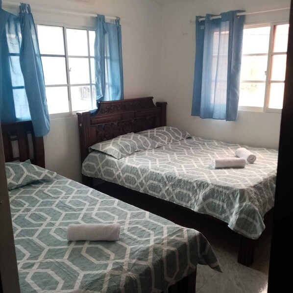 3 Schlafzimmer, kostenloses WLAN, Bettwäsche