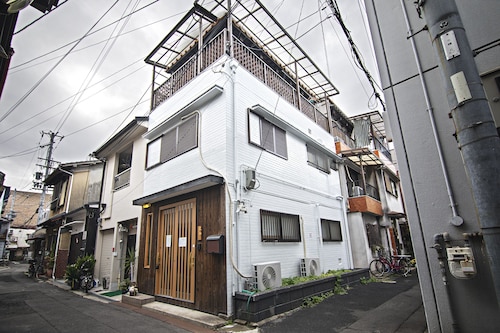 米御・御鶴 和風戸建て 鶴橋駅まで僅か140m 最大6人&nbsp;施設全景