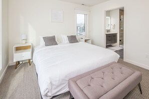 3 chambres, fer et planche à repasser, Wi-Fi gratuit, draps fournis