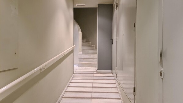 Interior - Apartament Unió, very close to the sea, 1 bedroom, A/C, wi-fi (lloret de mar)