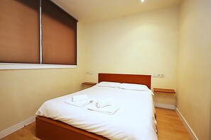 1 bedroom, iron/ironing board - Apartament Unió, very close to the sea, 1 bedroom, A/C, wi-fi (lloret de mar)