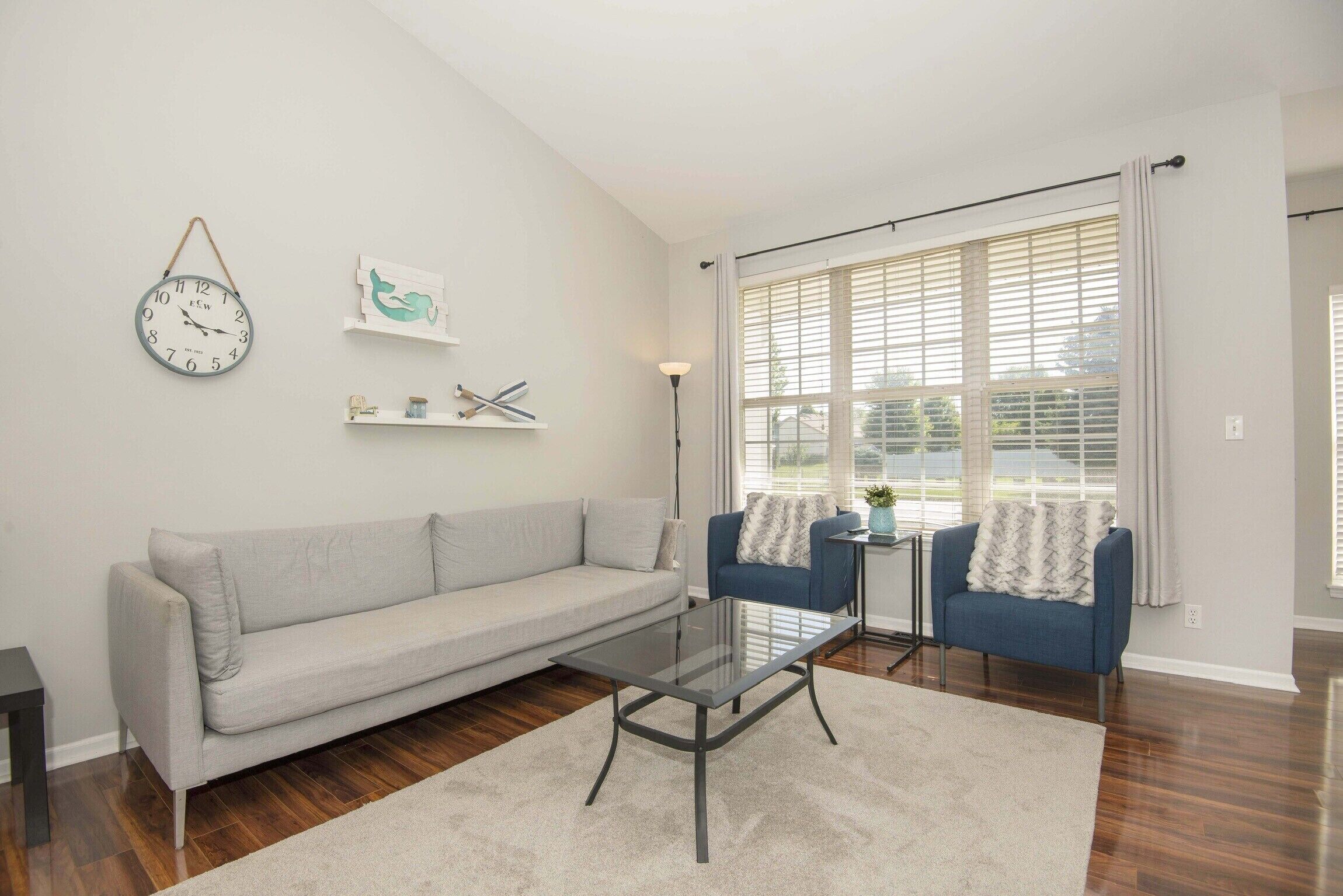 Cozy ranch with 4 bedrooms - minutes from everything