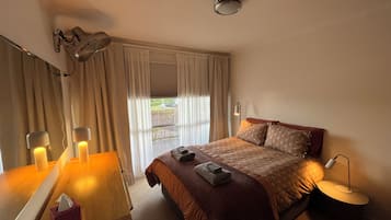 2 bedrooms, iron/ironing board, travel crib, free WiFi