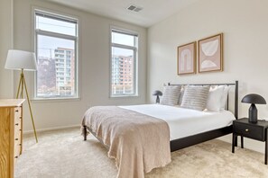 2 chambres, fer et planche Ă repasser, Wi-Fi, draps fournis