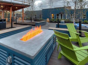 Terrace/patio - Upscale Ballard 2BR w/ Gym & Yoga, close to Farmers Market, by Blueground (Seattle)