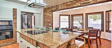 Refrigerador, microondas, parrilla de estufa y lavavajillas