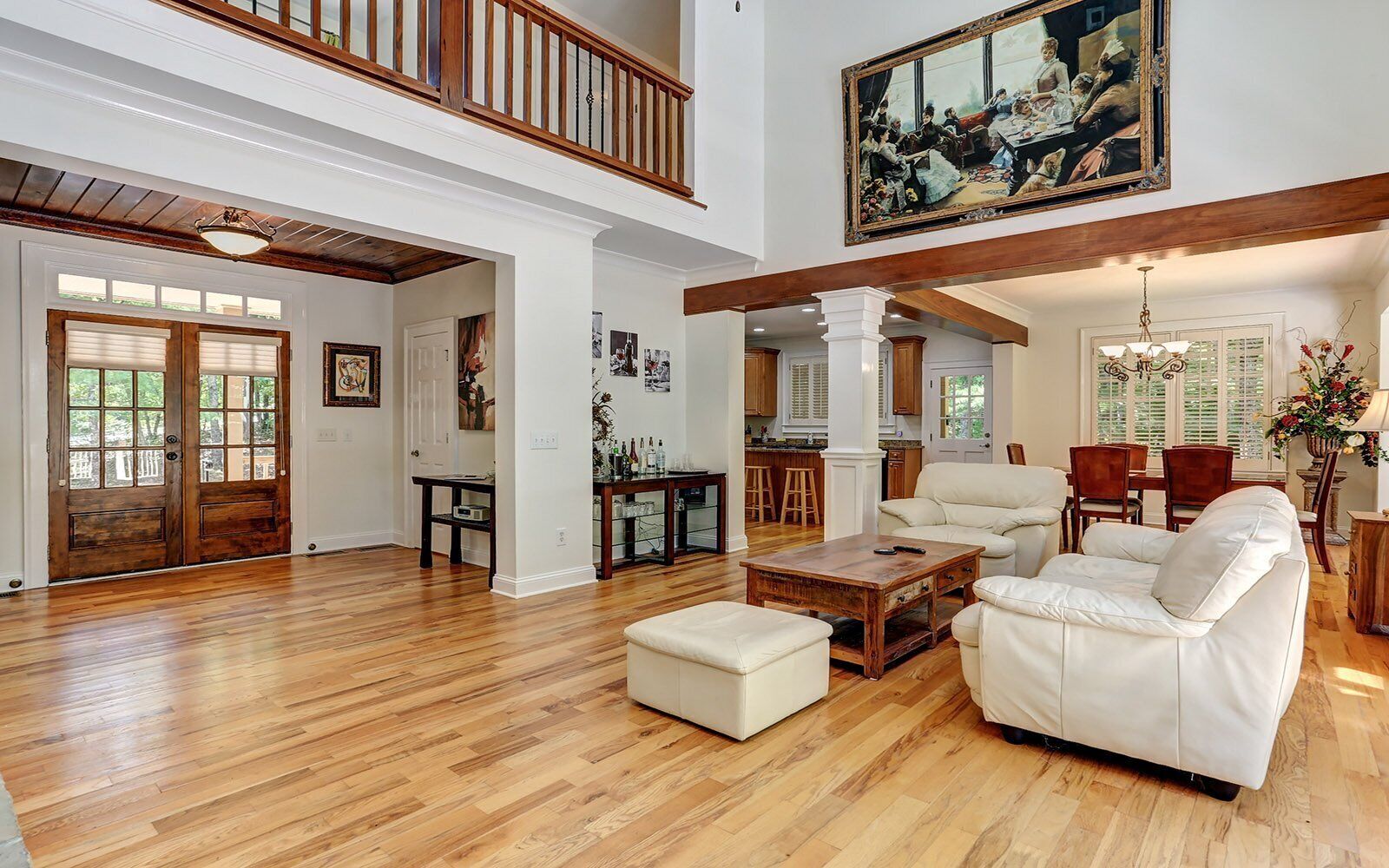 Redding Retreat - Sip Wine Fireside, Swim at Community Pools & Play Golf