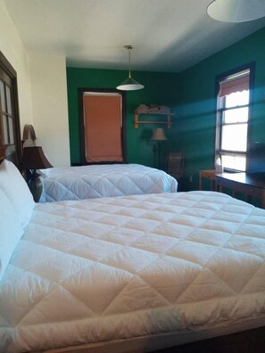 Engineer Room | Premium bedding, down duvets, memory-foam beds, bed sheets