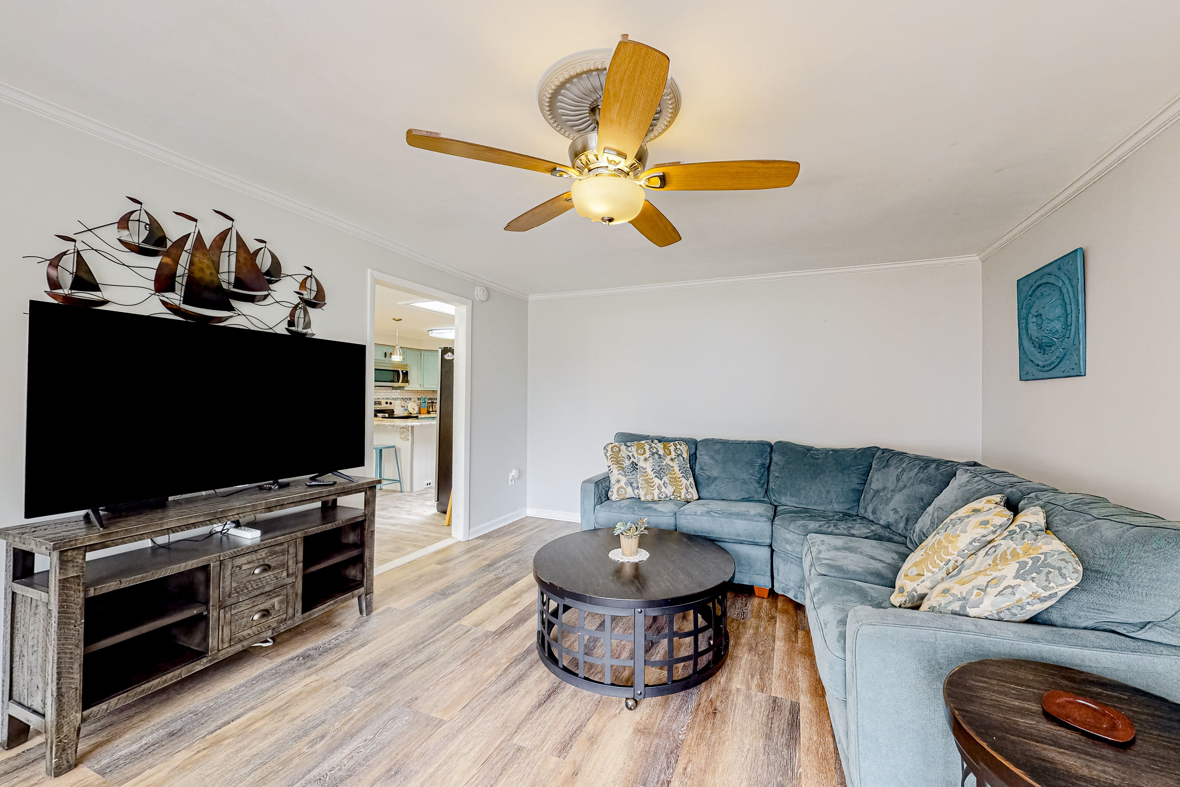 Spacious home with three living areas, WiFi, patio, on-site golf, & five pools