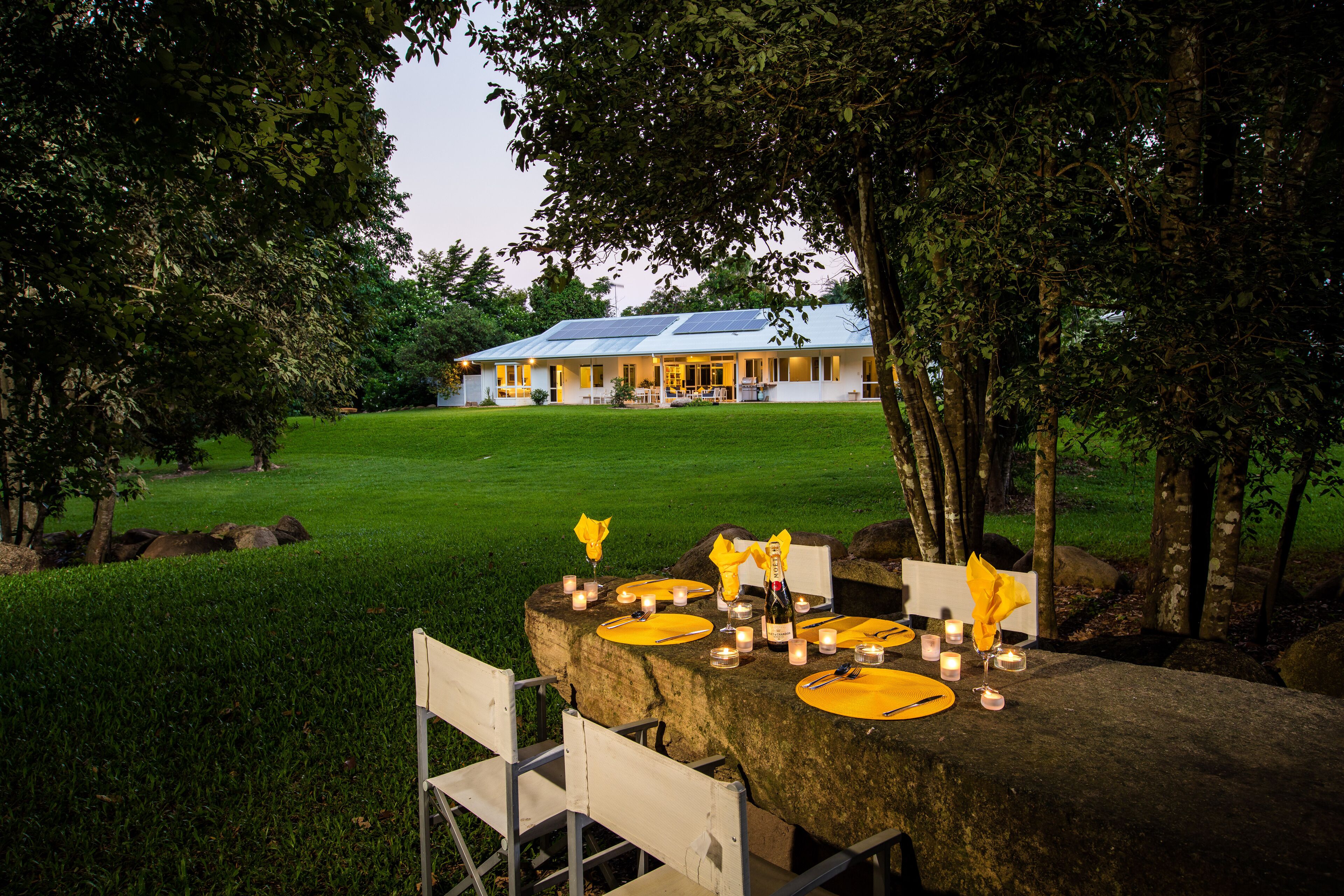 Luxury Home in Nature surrounded by Wallabies — image 2