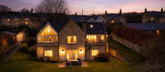 Dog friendly holiday cottage in the Cotswolds with cinema room and superb garden - Landgate House