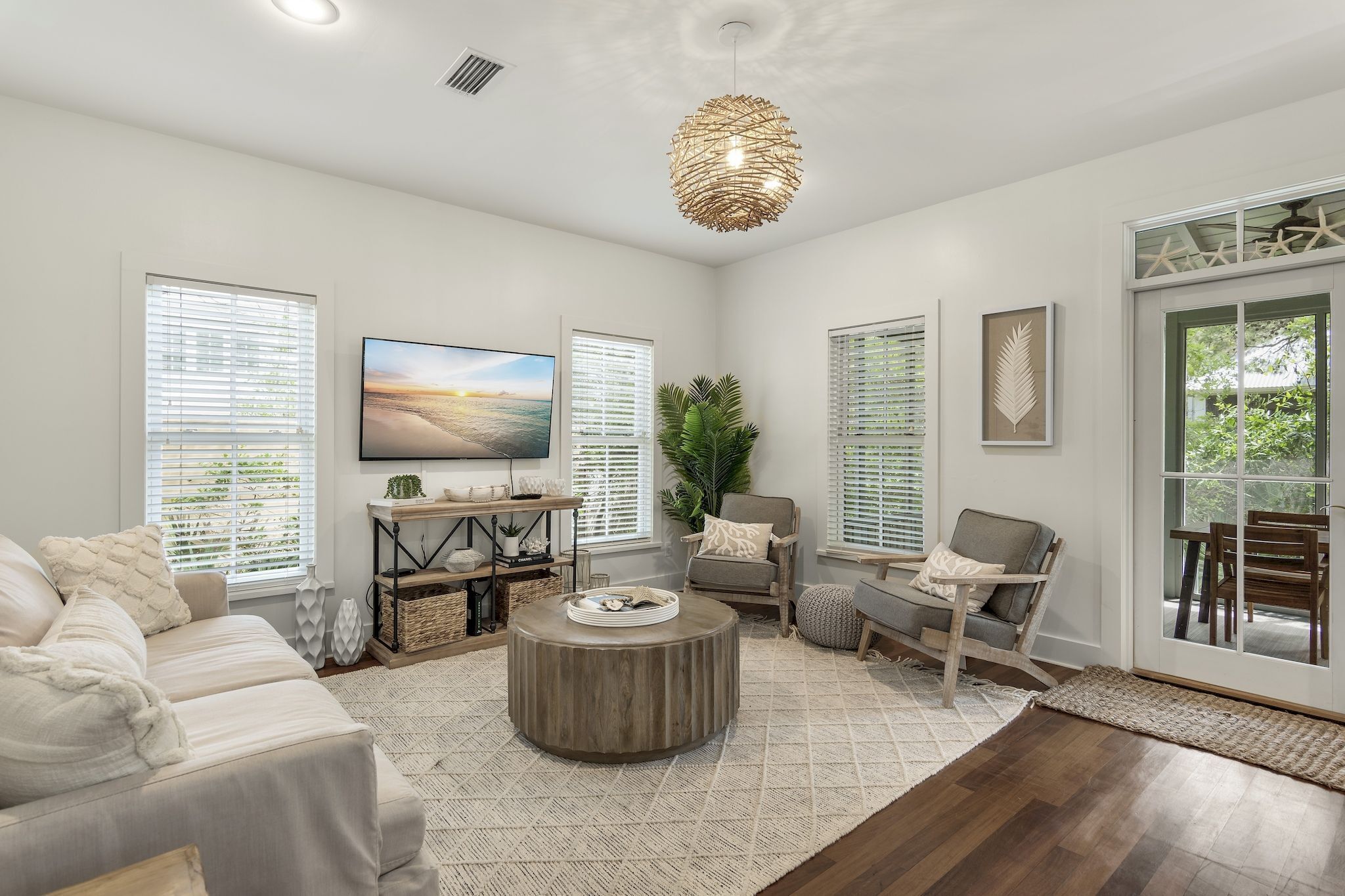 Golf Cart! 300 FT to Seasonally Heated Pool! 4 Bikes! Walk to the Beach! Footprints in the Sand 30A