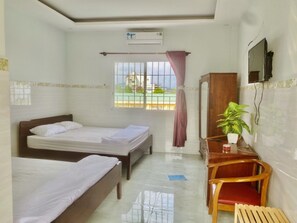 ベーシック 4 人部屋 | WiFi、ベッドシーツ