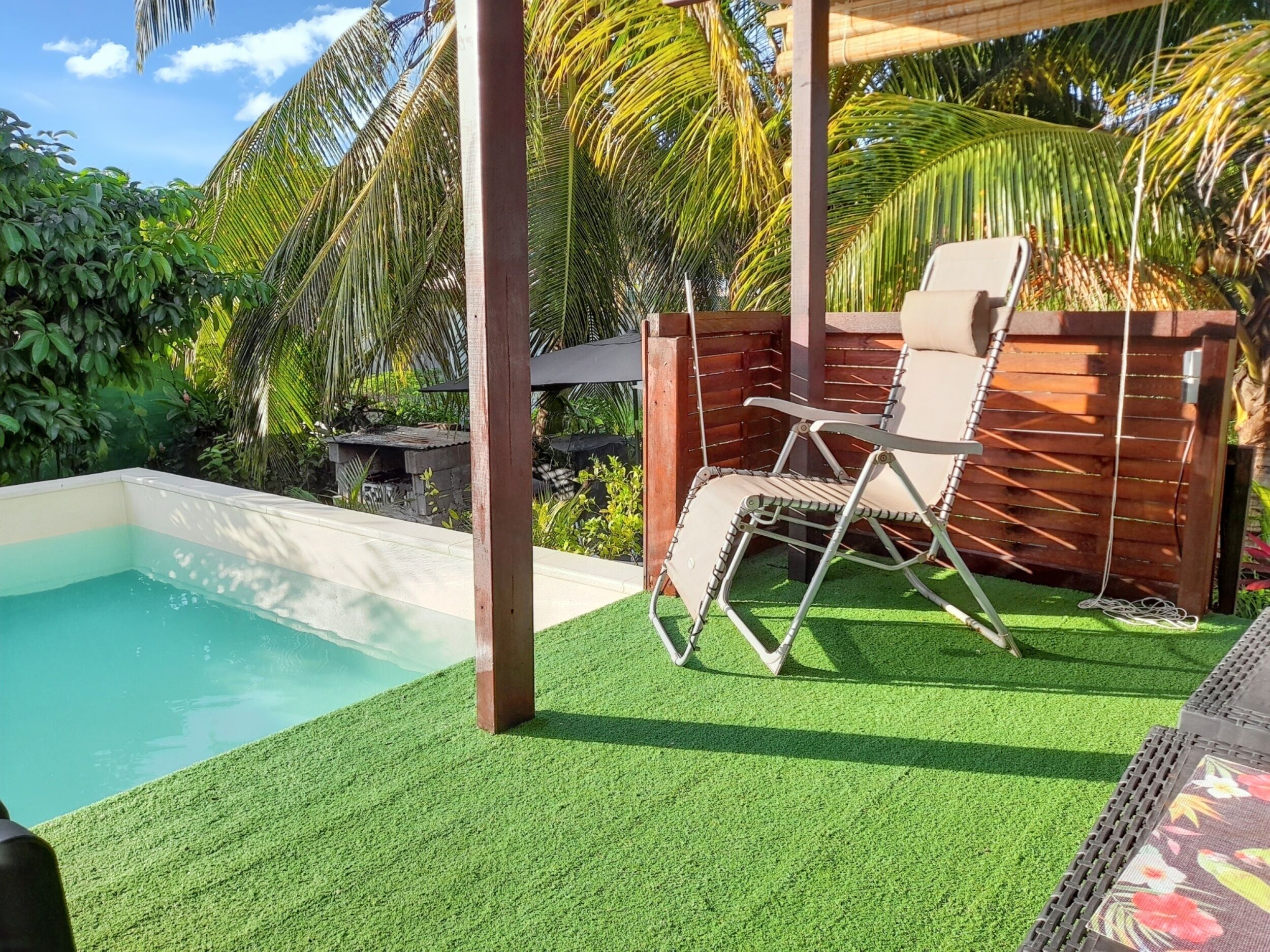 Vue sur piscine