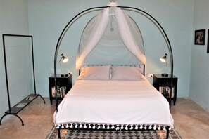 2 makuuhuonetta, silitysrauta/-lauta, Wi-Fi, vuodevaatteet