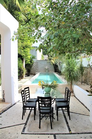 Piscine extérieure