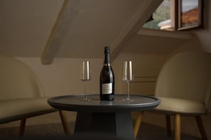 Habitación Deluxe (Room 3) | Sábanas de algodón egipcio y ropa de cama de alta calidad