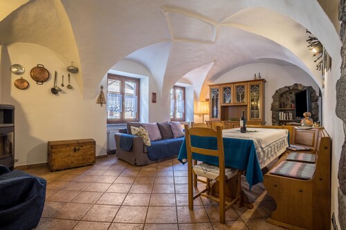Apartment "Jasmine" close to the Lake with Mountain Views