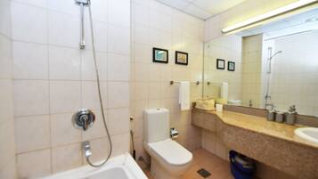 Estúdio | Banheiro | Produtos de toalete grátis, secador de cabelo, toalhas de banho