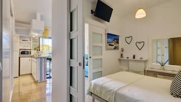 1 bedroom, iron/ironing board, free WiFi, bed sheets