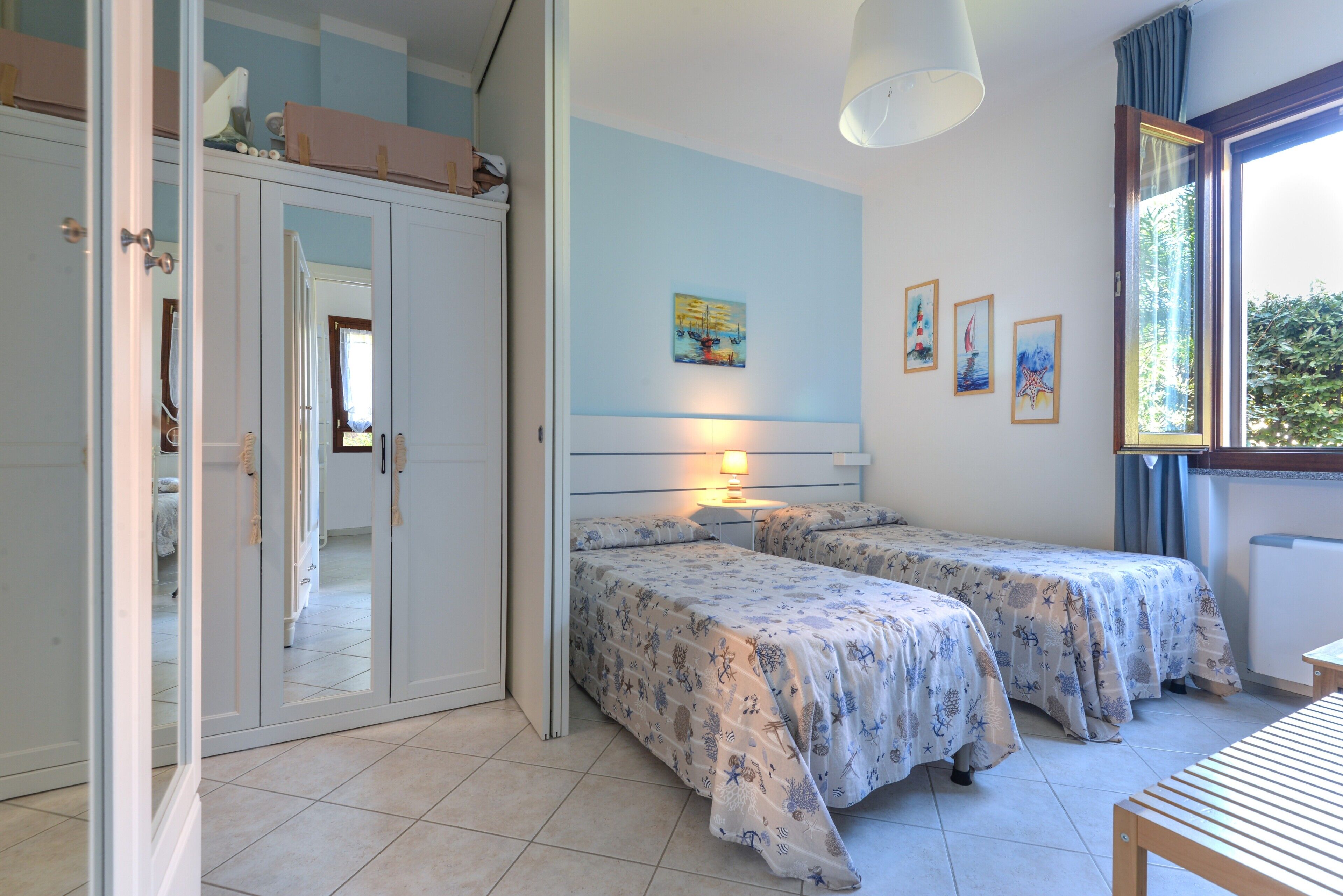 2 camere, ferro/asse da stiro, Wi-Fi gratuito, lenzuola