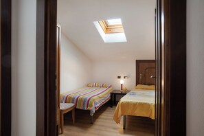 3 Schlafzimmer, kostenloses WLAN, Bettwäsche