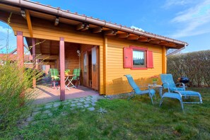 Unclassified image, 3 of 15, button