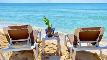 In StrandnĂ€he, LiegestĂŒhle, StrandtĂŒcher